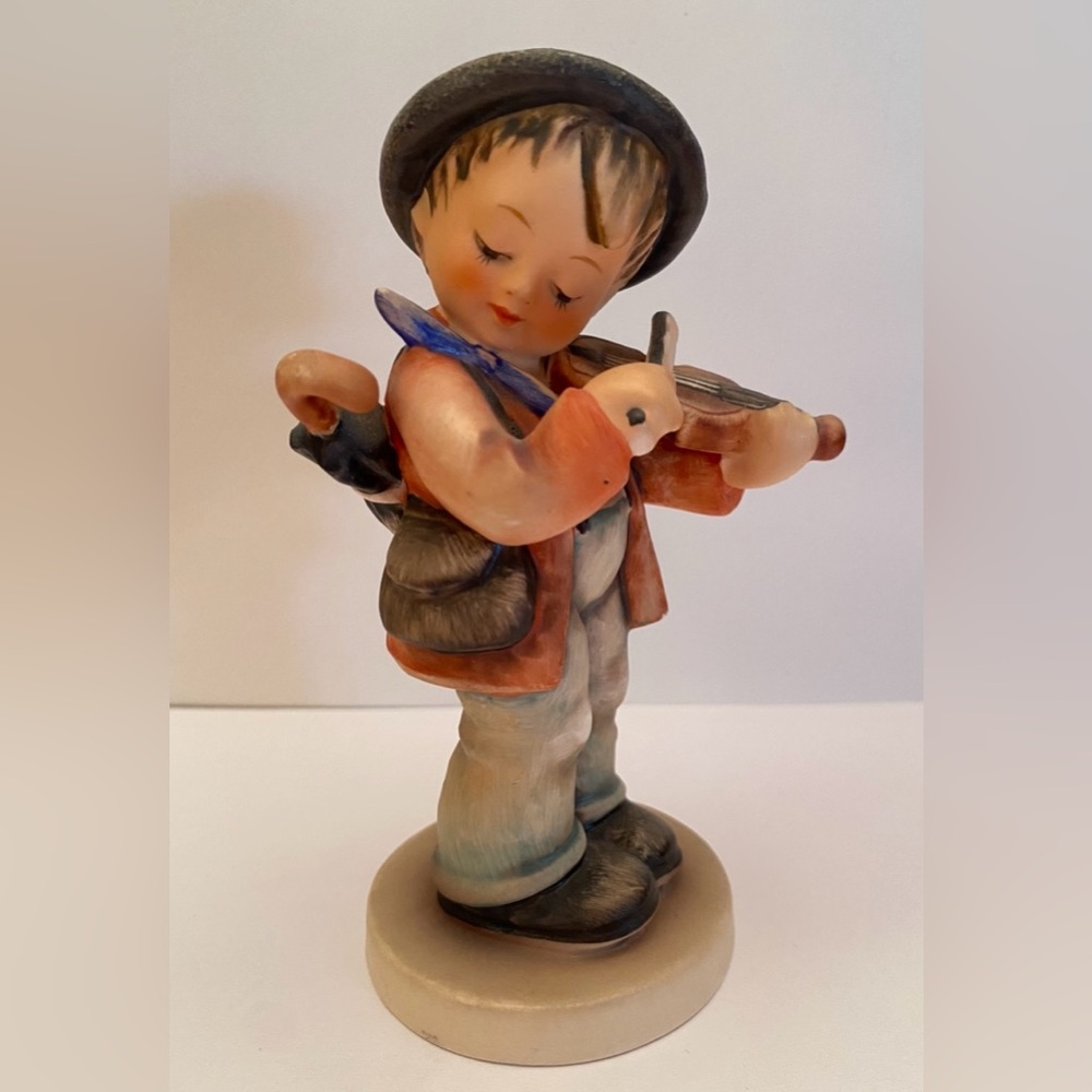 Vintage Hummel ‘Little Fiddler’